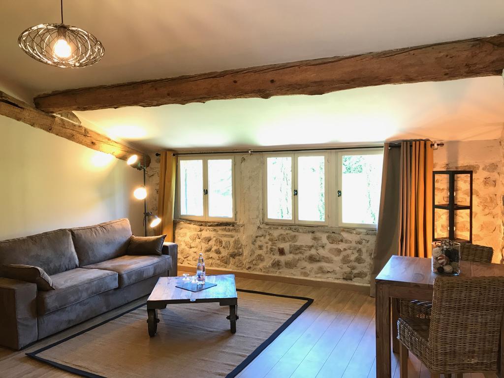 Tauriers 르 마스 드 콤보 B&B 외부 사진
